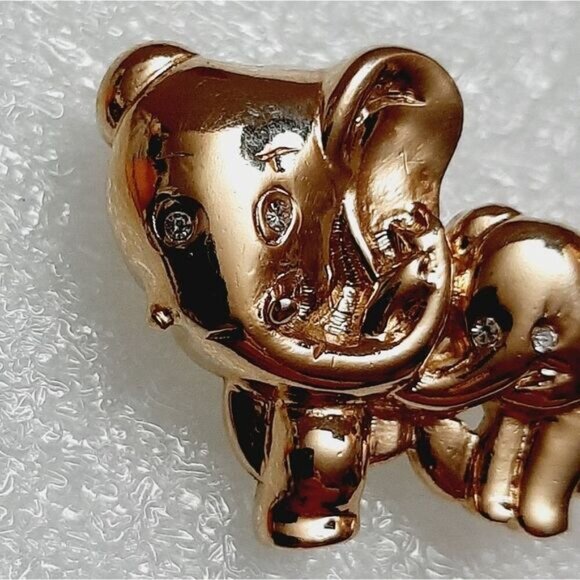 Vintage Goldtone Mom & Baby Elephant Brooch Sparkle Rhinestone Eyes Jewelry Pin - Picture 4 of 10